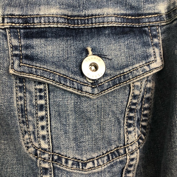 Torrid Medium Wash Crop Denim Vest - Picture 10 of 11